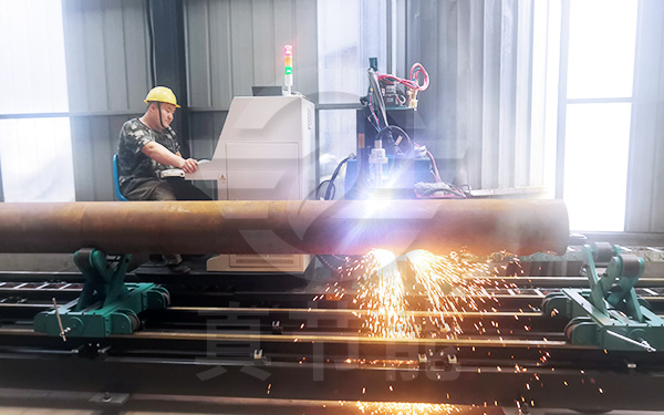 圓管相貫線切割機(jī)器人的特點 圓管相貫線切割機(jī)器人的特點